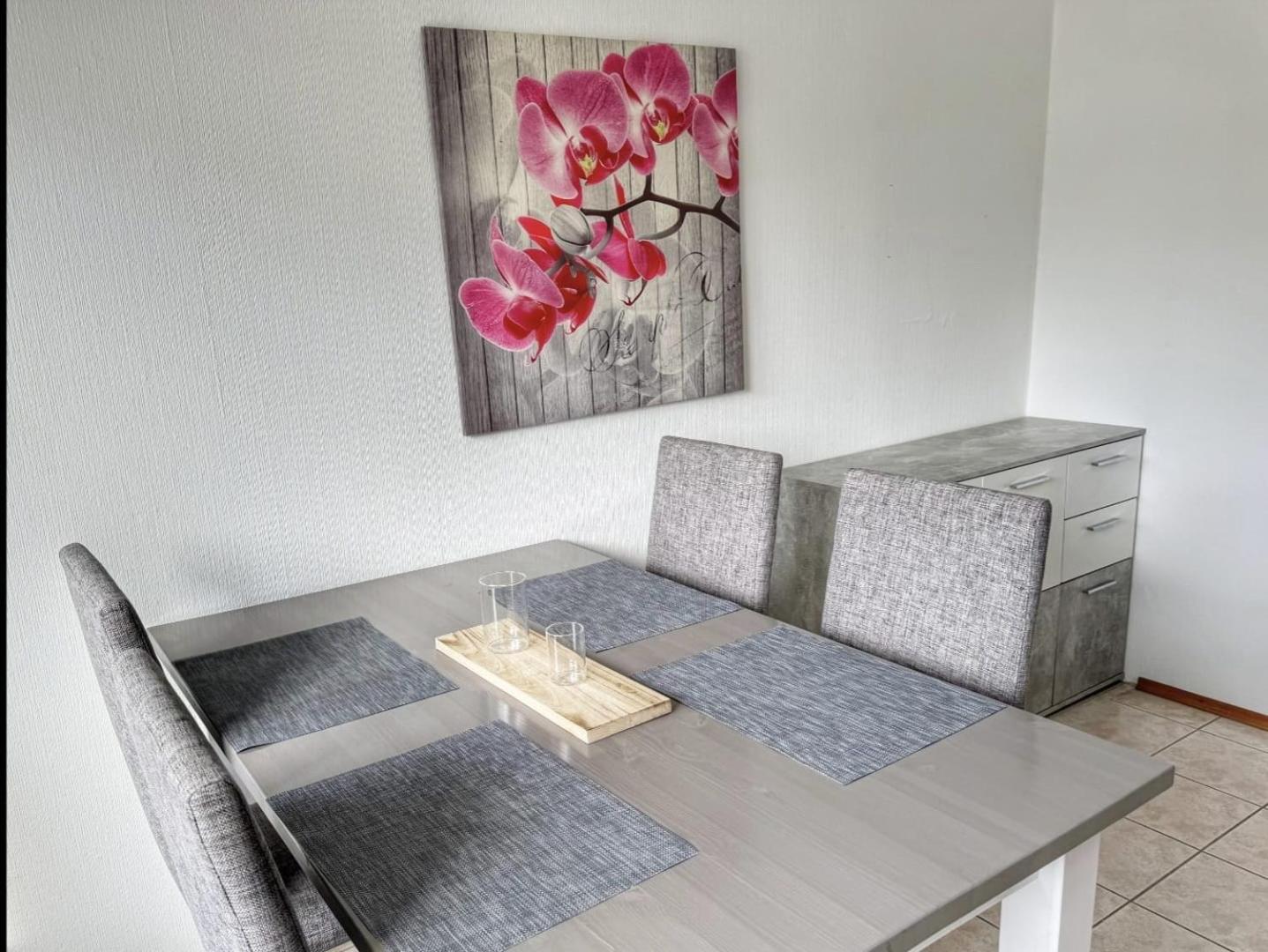 2 Zimmer Apartment Mit Balkon Wuppertal Dış mekan fotoğraf